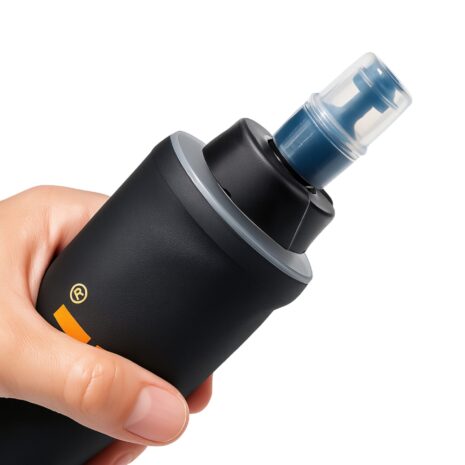 flask hidratación compacta Crown Sport Nutrition soft flask 350 ml para correr en mano